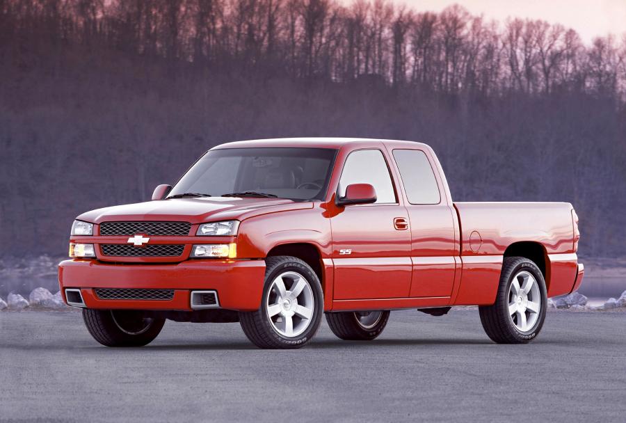  Chevrolet Silverado SS 2004 года  (фото 16 из 38)